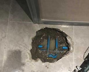 华容阳台漏水维修公司分享下暖气管道漏水的原因有哪些